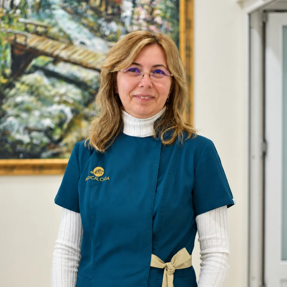 Dr. Andreea Lupușor în cabinetul Medical Casa